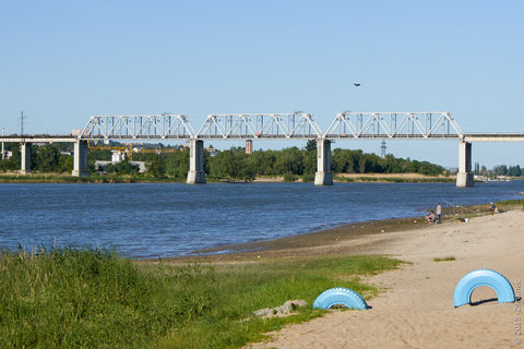 Протока Нахичеванская. Железнодожный мост